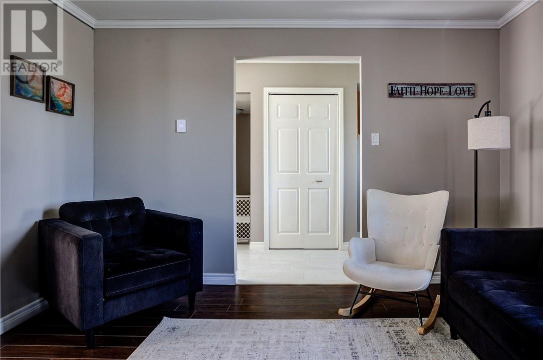 1053 Woodbine Avenue - 5
