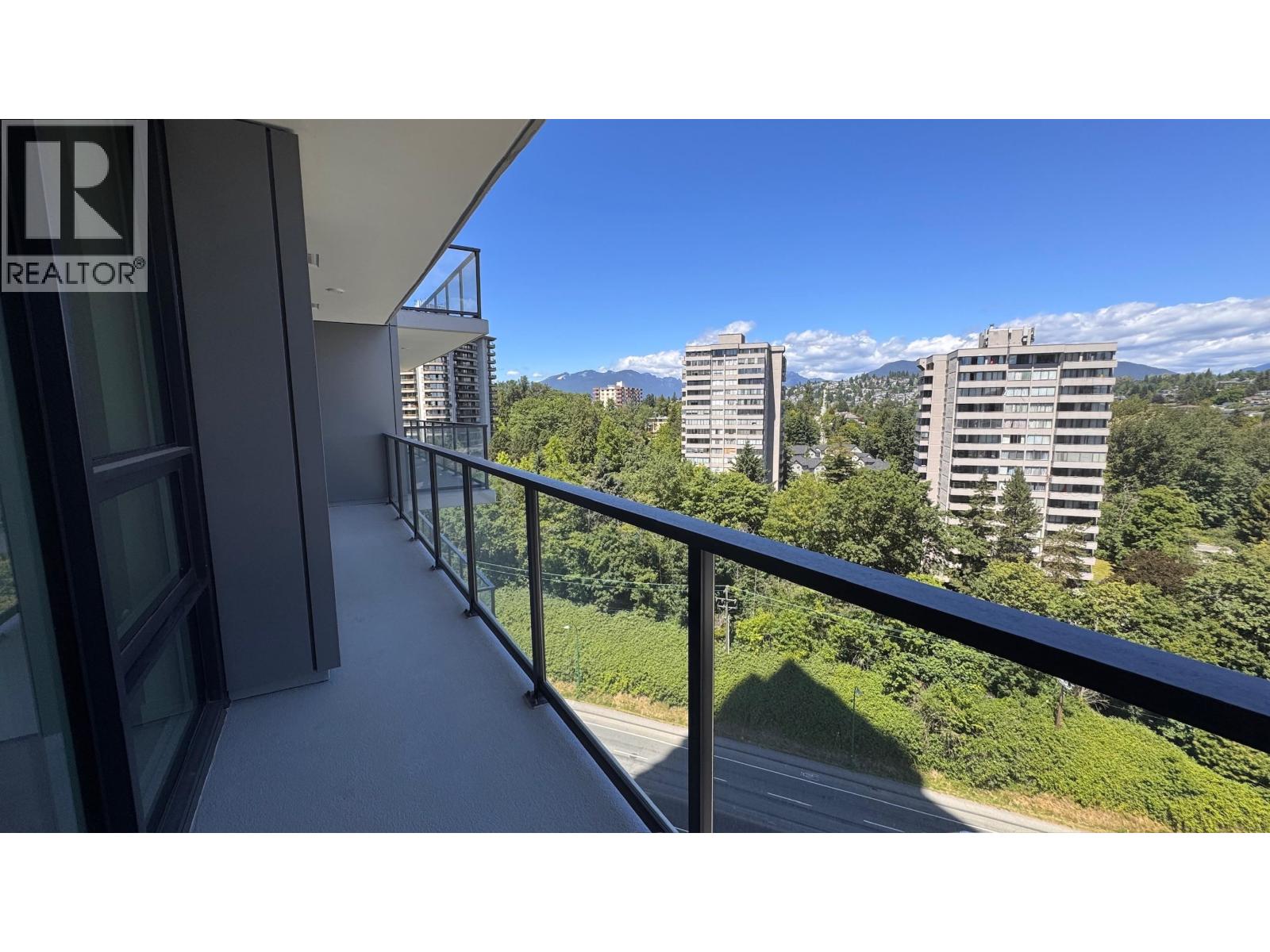 16xx 2135 SPRINGER AVENUE, Burnaby