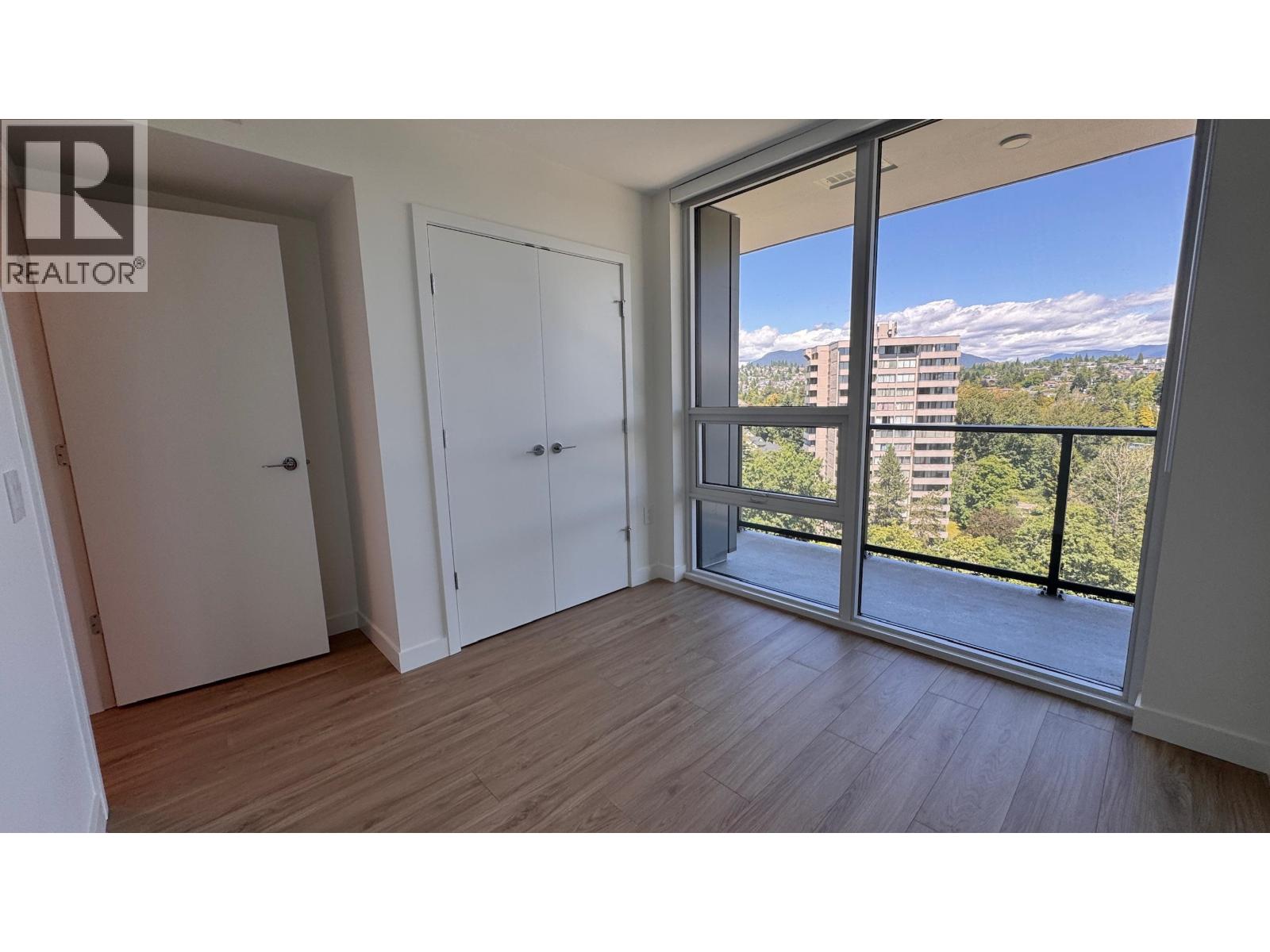 16xx 2135 SPRINGER AVENUE, Burnaby