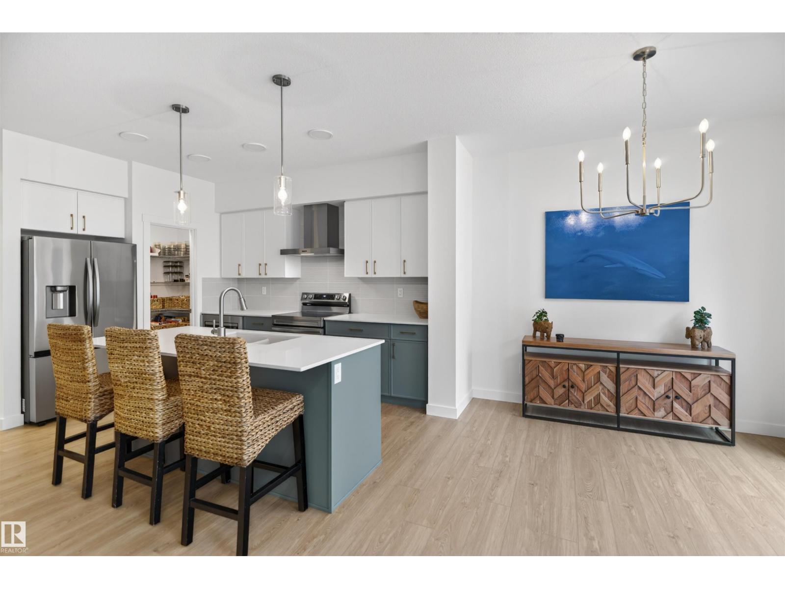 4104 208 ST NW NW — photo 10