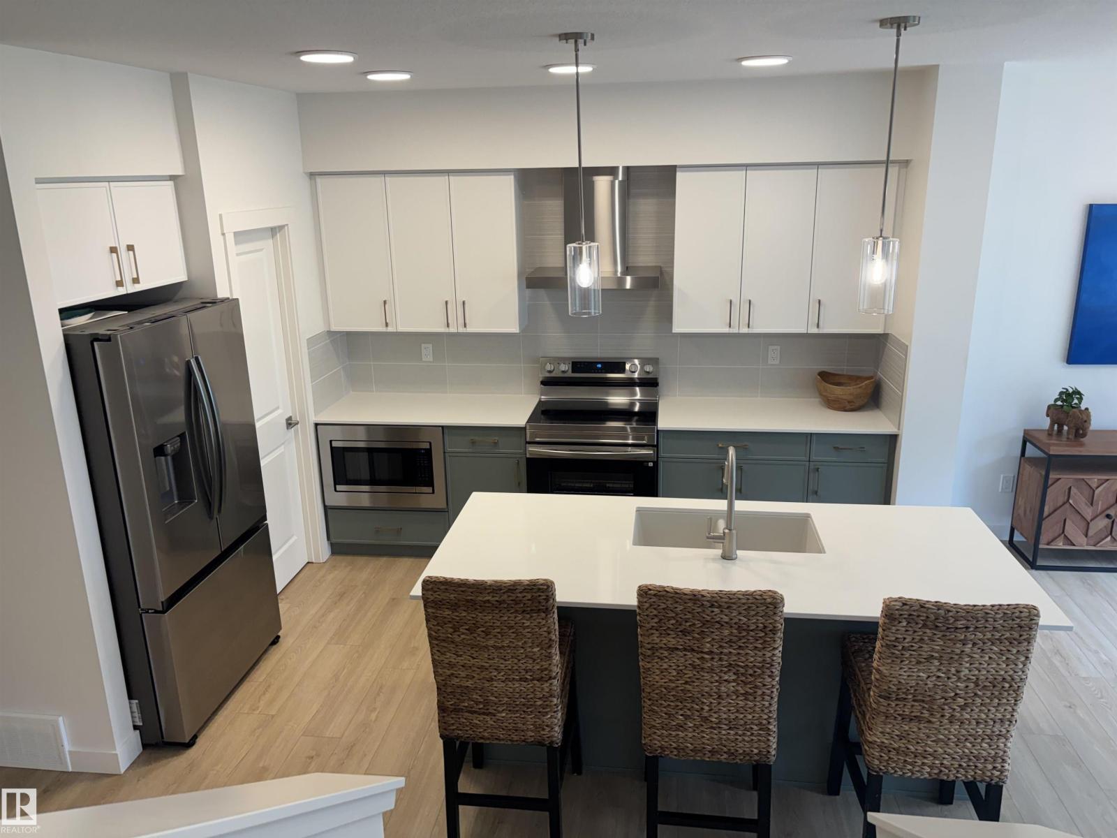4104 208 ST NW NW — photo 12