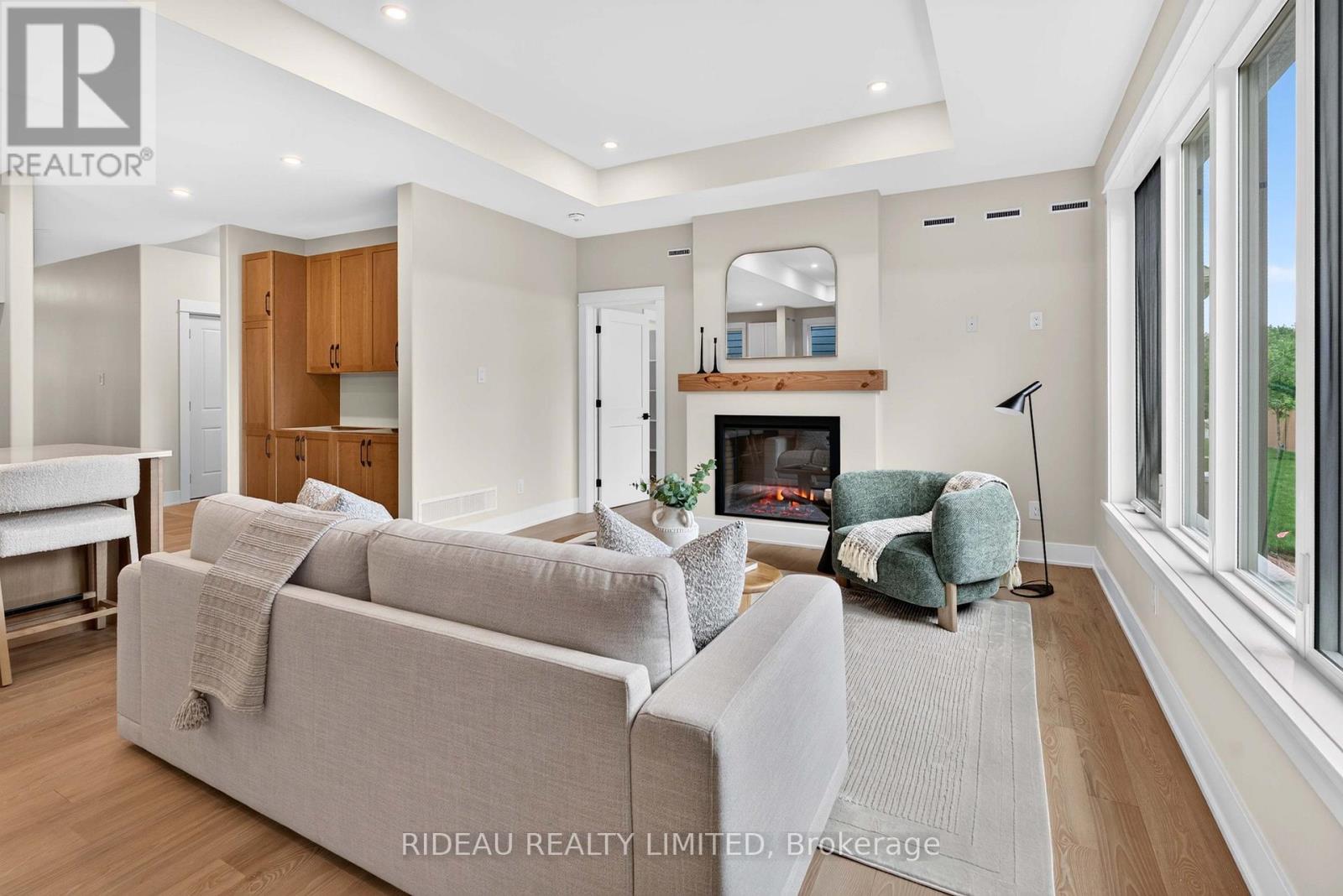 138 SHELTER COVE DRIVE - 12