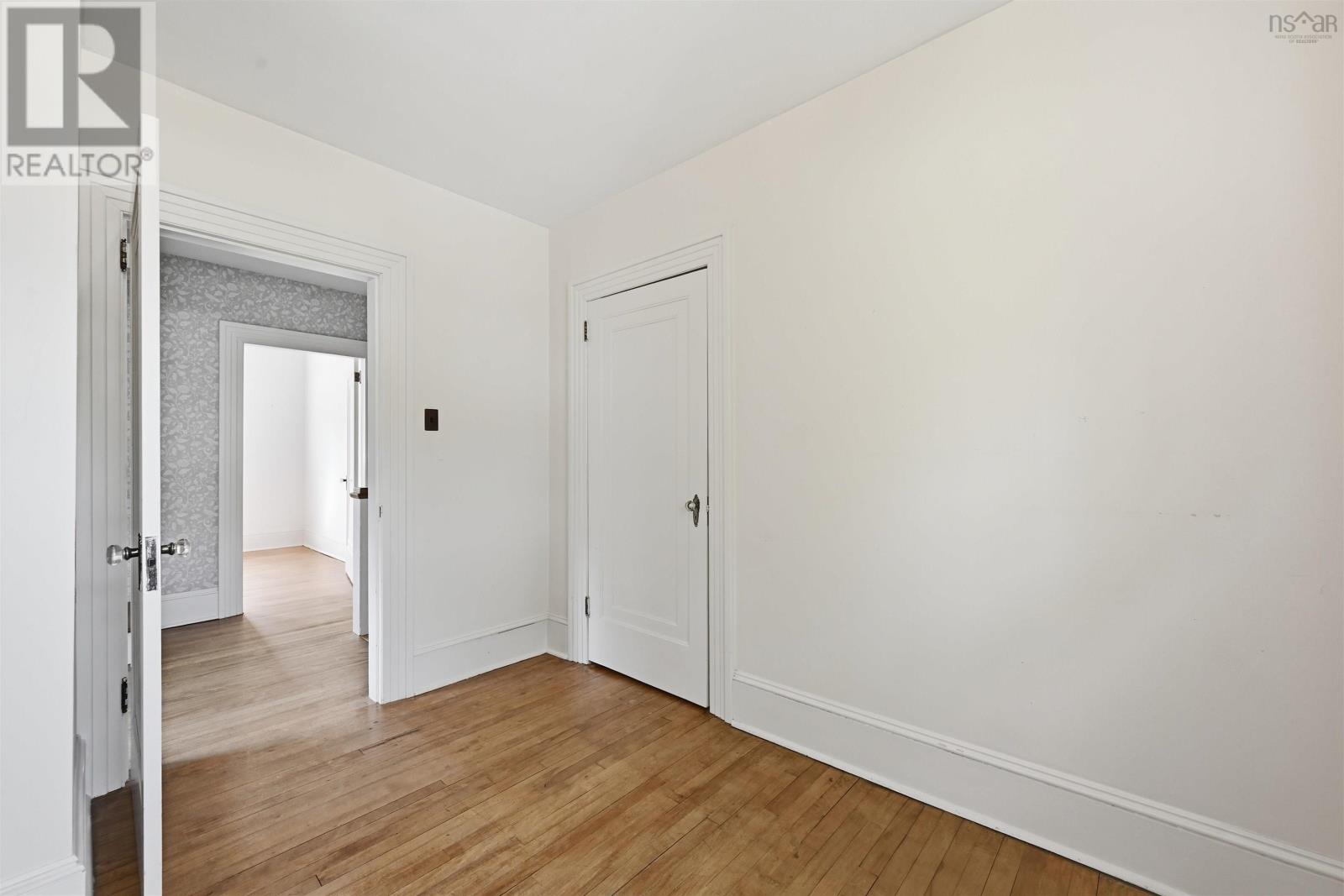 6470 Coburg Road - 22