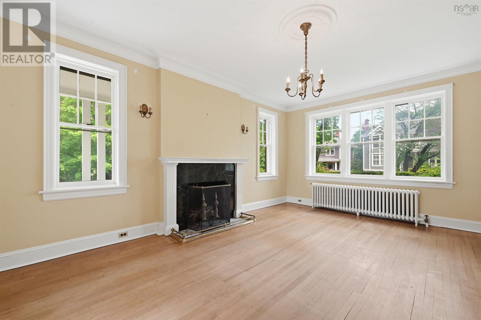 6470 Coburg Road - 6