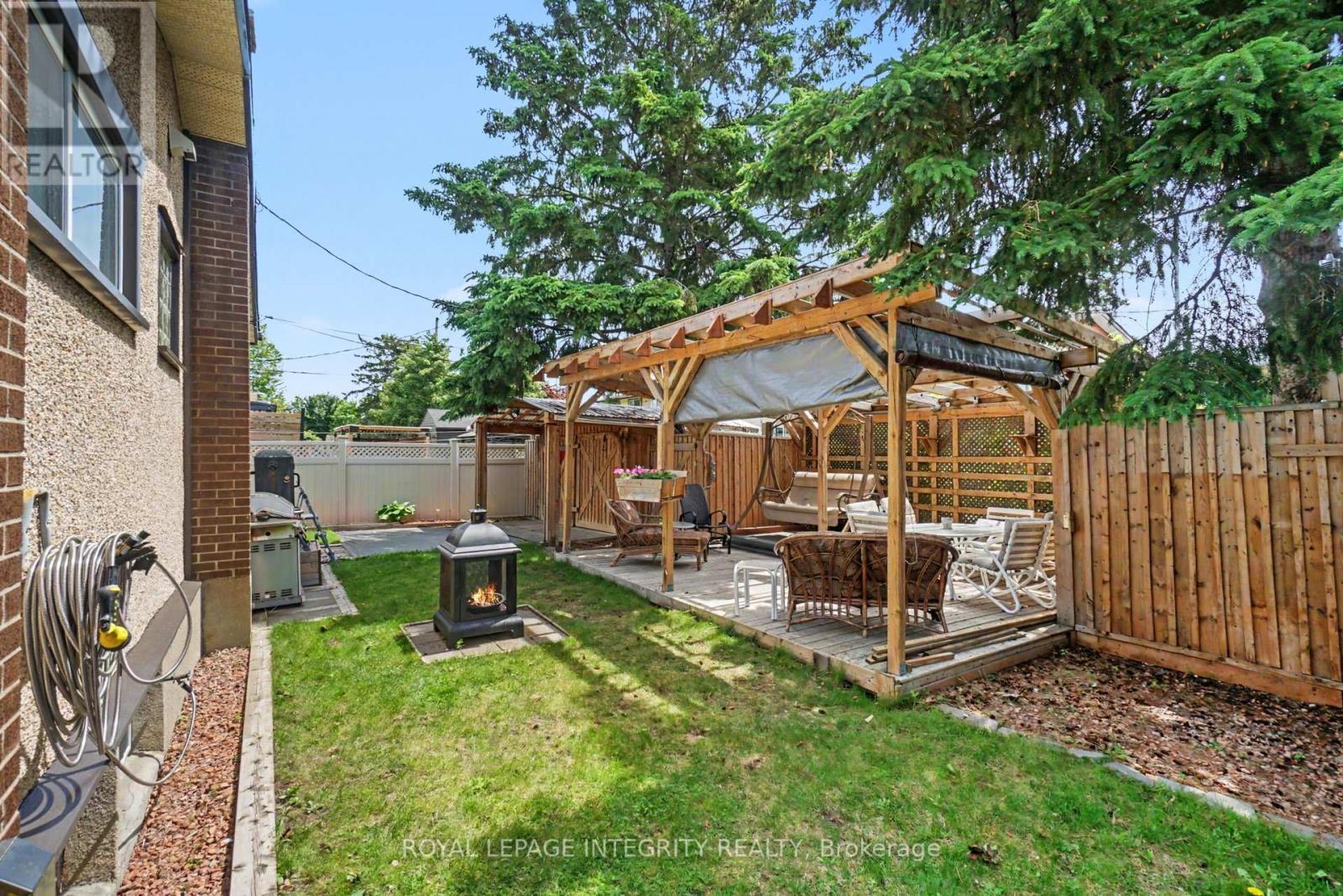 6 Bed, 2 Bath House for Sale in Ottawa – 2450 MAGNUS AVENUE, Ottawa – MLS# X13455556 - Image 21