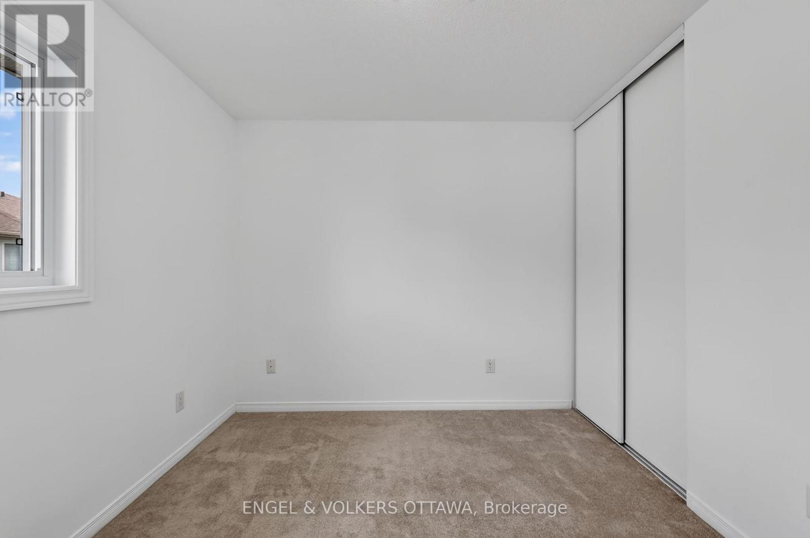 2 Bed, 1 Bath House for Rent in Ottawa – 104 MANHATTAN CRESCENT, Ottawa – MLS# X13455574 - Image 16