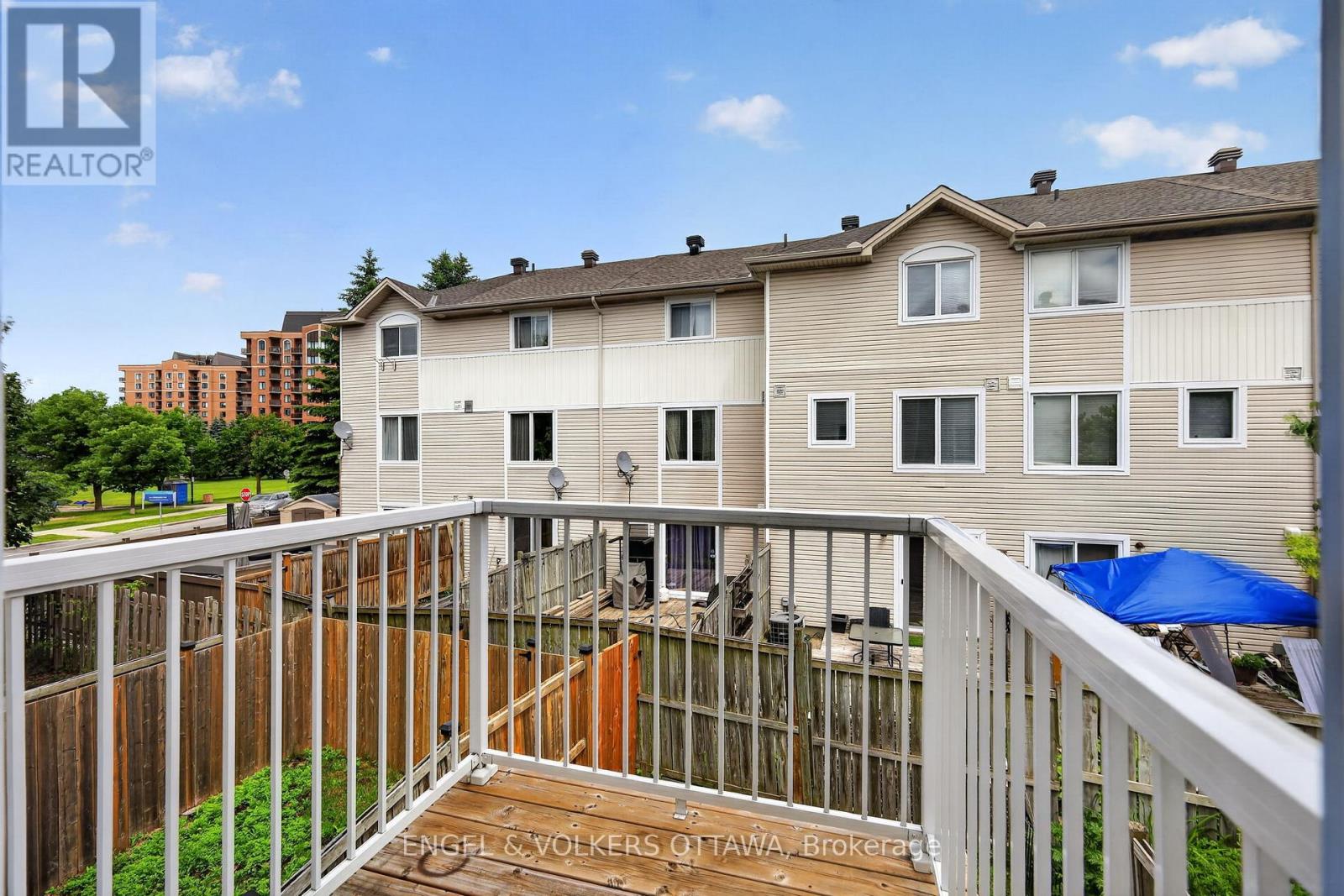 2 Bed, 1 Bath House for Rent in Ottawa – 104 MANHATTAN CRESCENT, Ottawa – MLS# X13455574 - Image 9