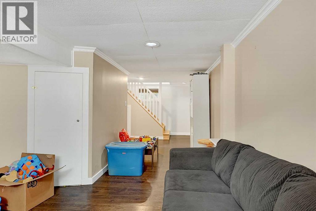 9624 Hillcrest Drive — photo 13