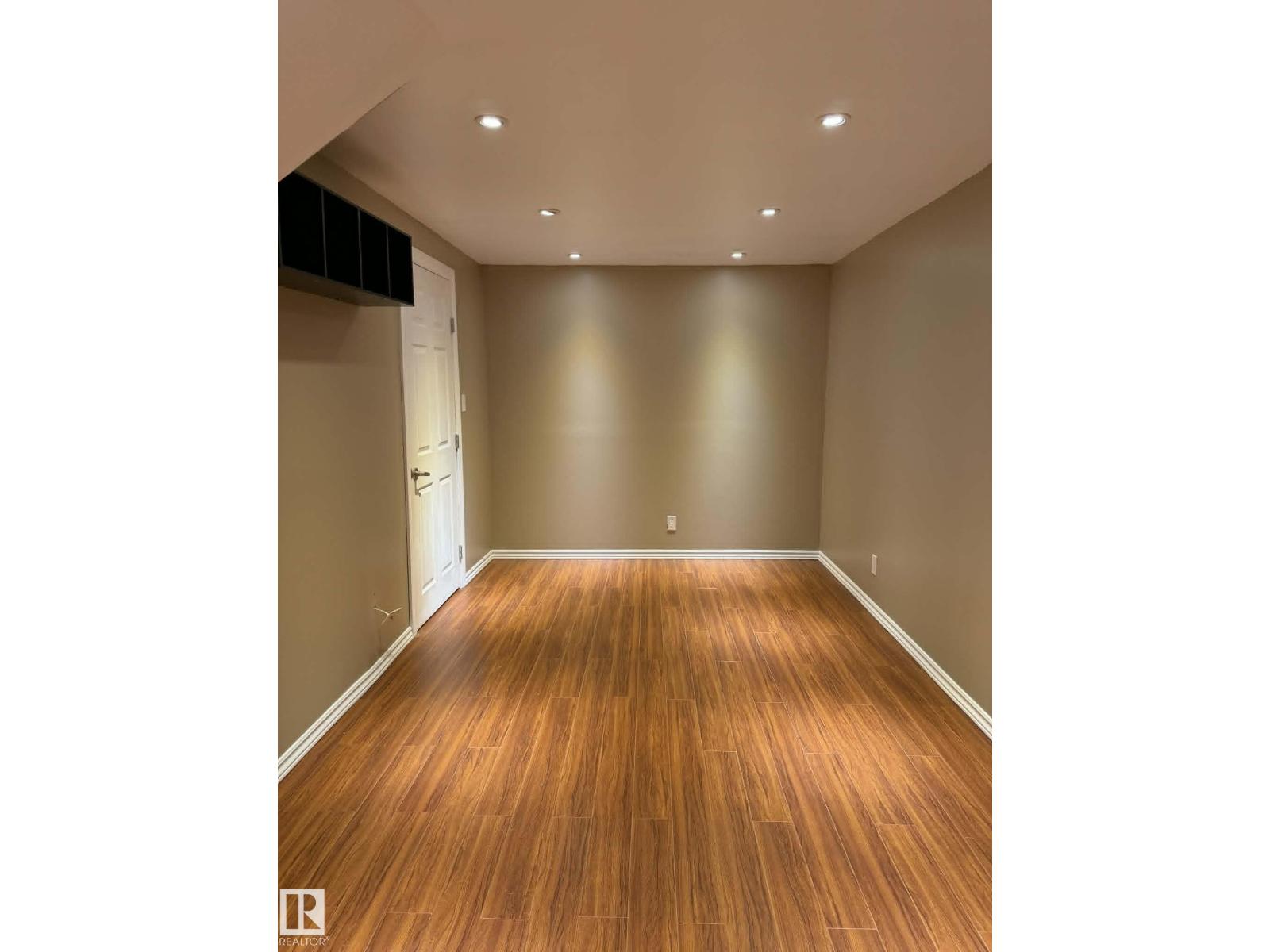 6624 178 ST NW - 15