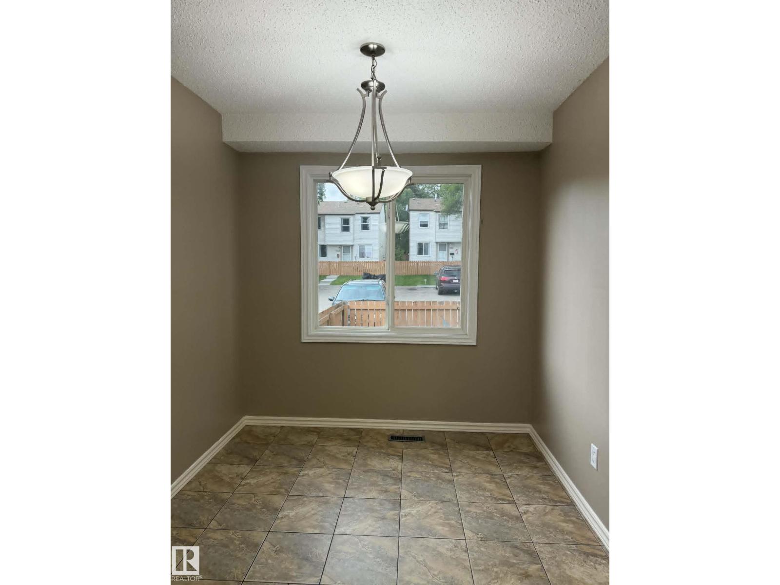 6624 178 ST NW - 7