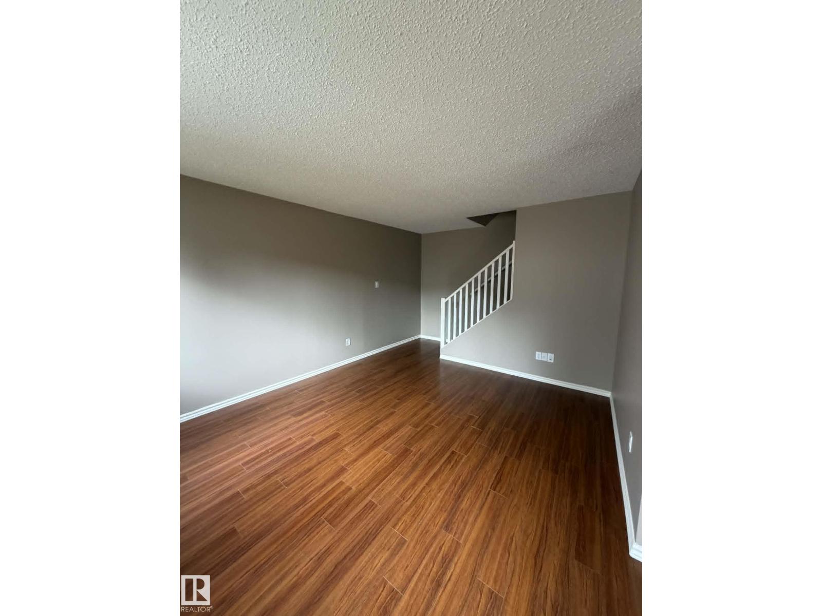 6624 178 ST NW - 8