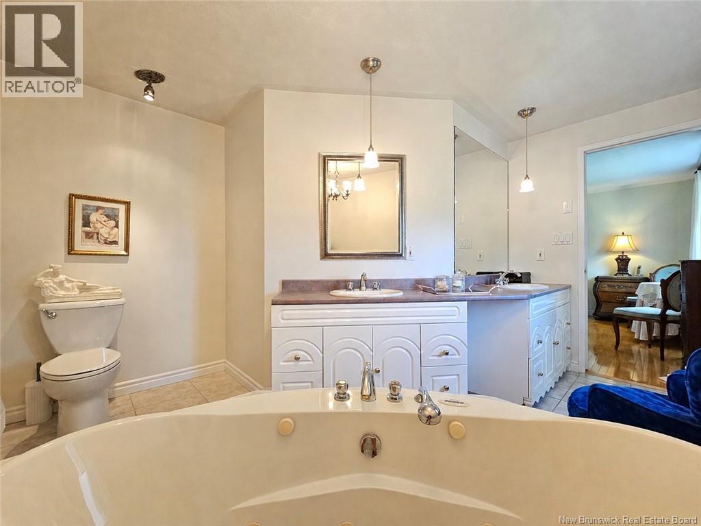 56 Wilson Crescent - 36
