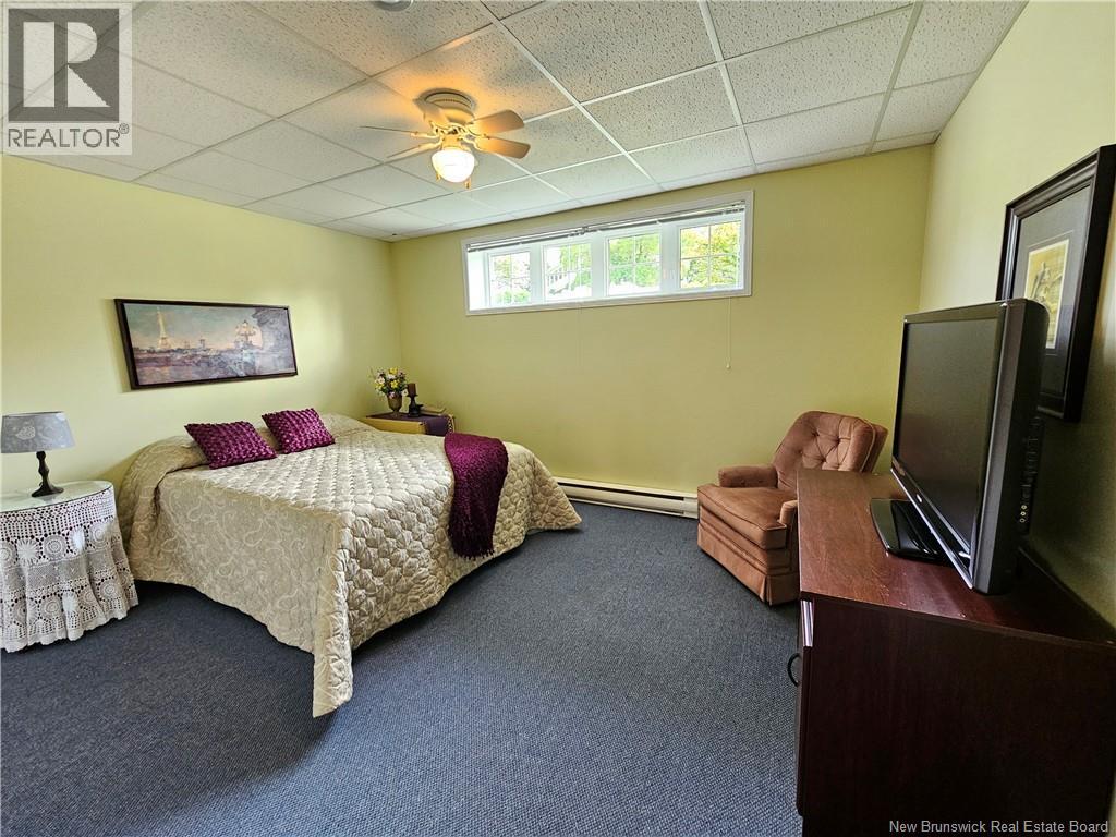 56 Wilson Crescent - 47