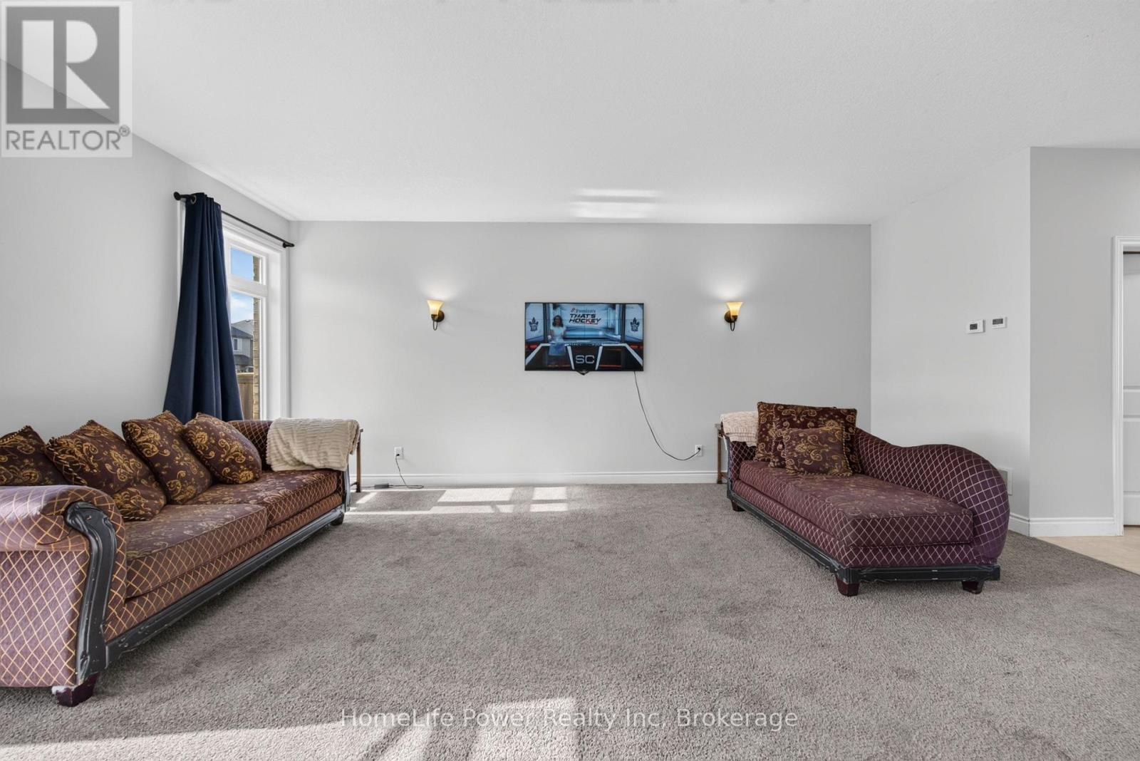 32 ASHBERRY PLACE - 10
