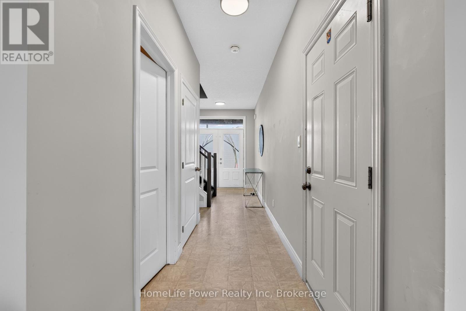 32 ASHBERRY PLACE - 8