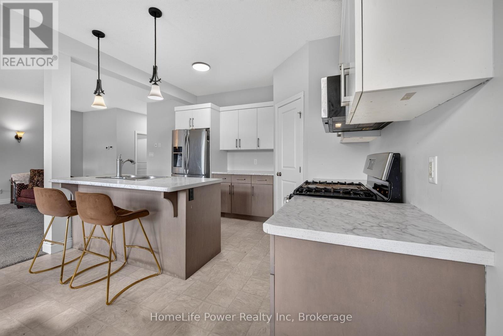 32 ASHBERRY PLACE - 14