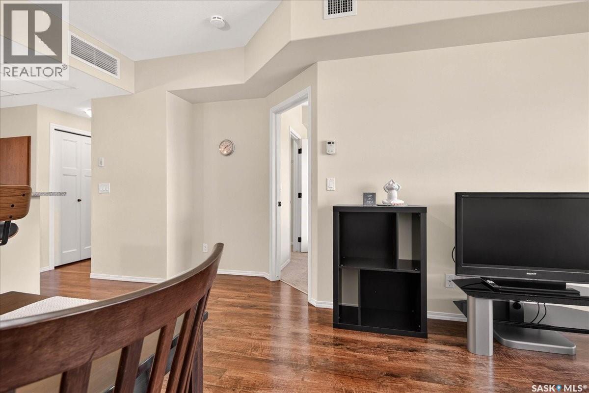 #211 1220 BLACKFOOT DRIVE - 17