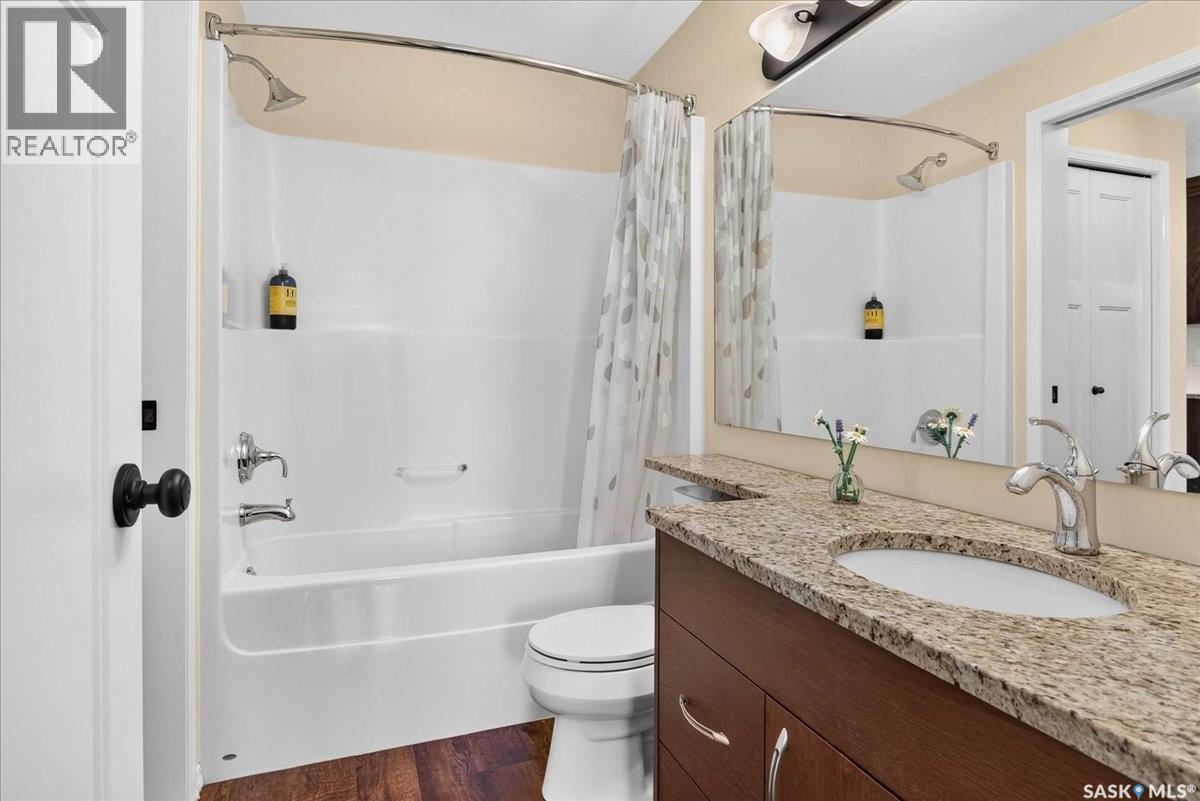 #211 1220 BLACKFOOT DRIVE - 22