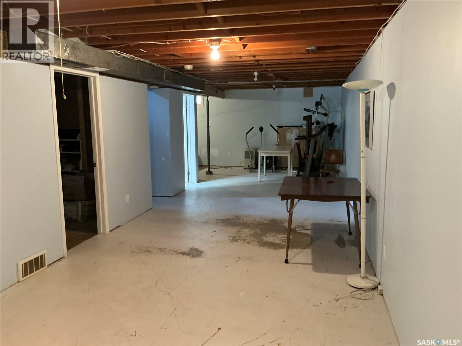 310 Vancouver AVENUE S — photo 14