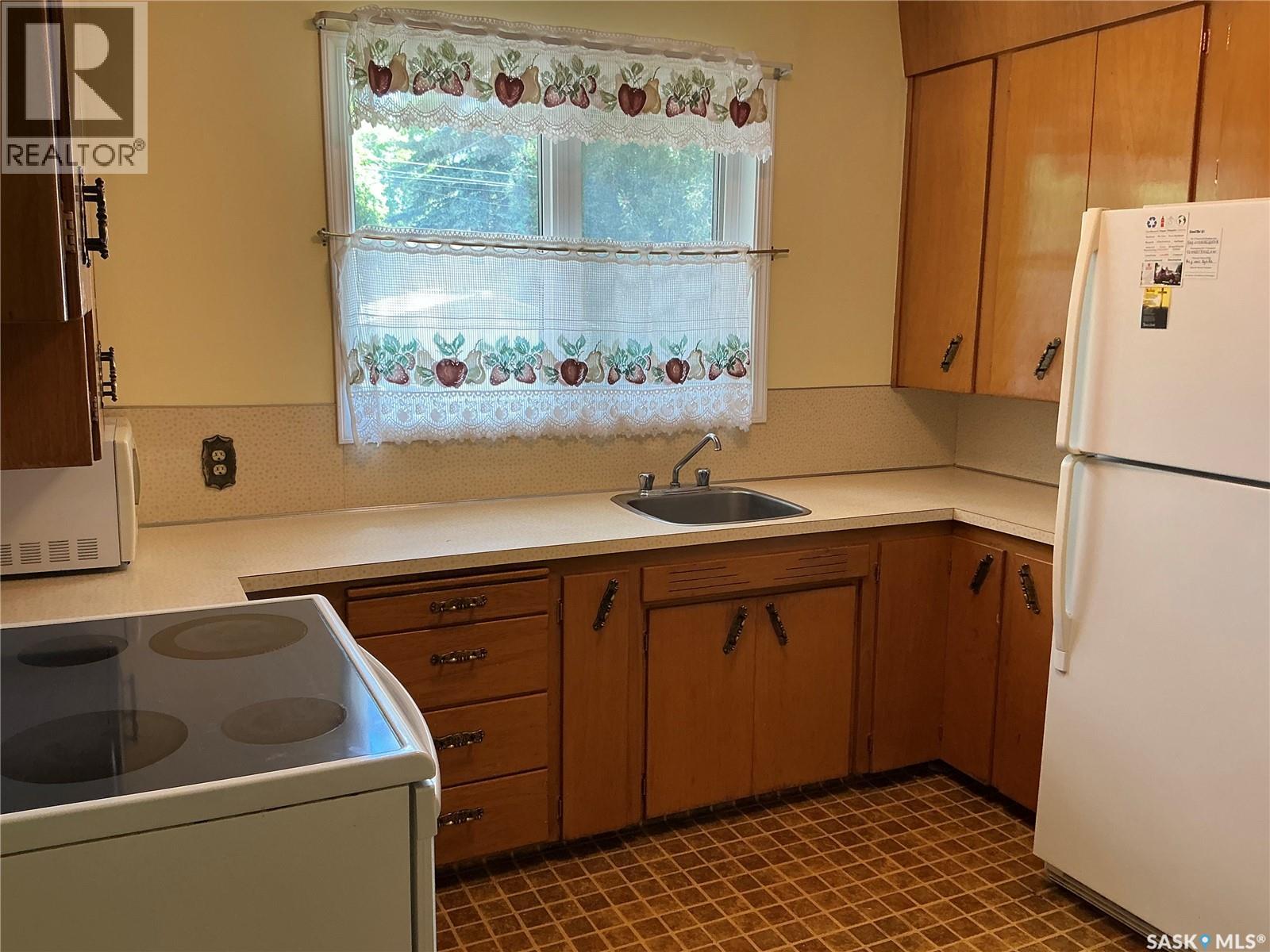 310 Vancouver AVENUE S - photo 3