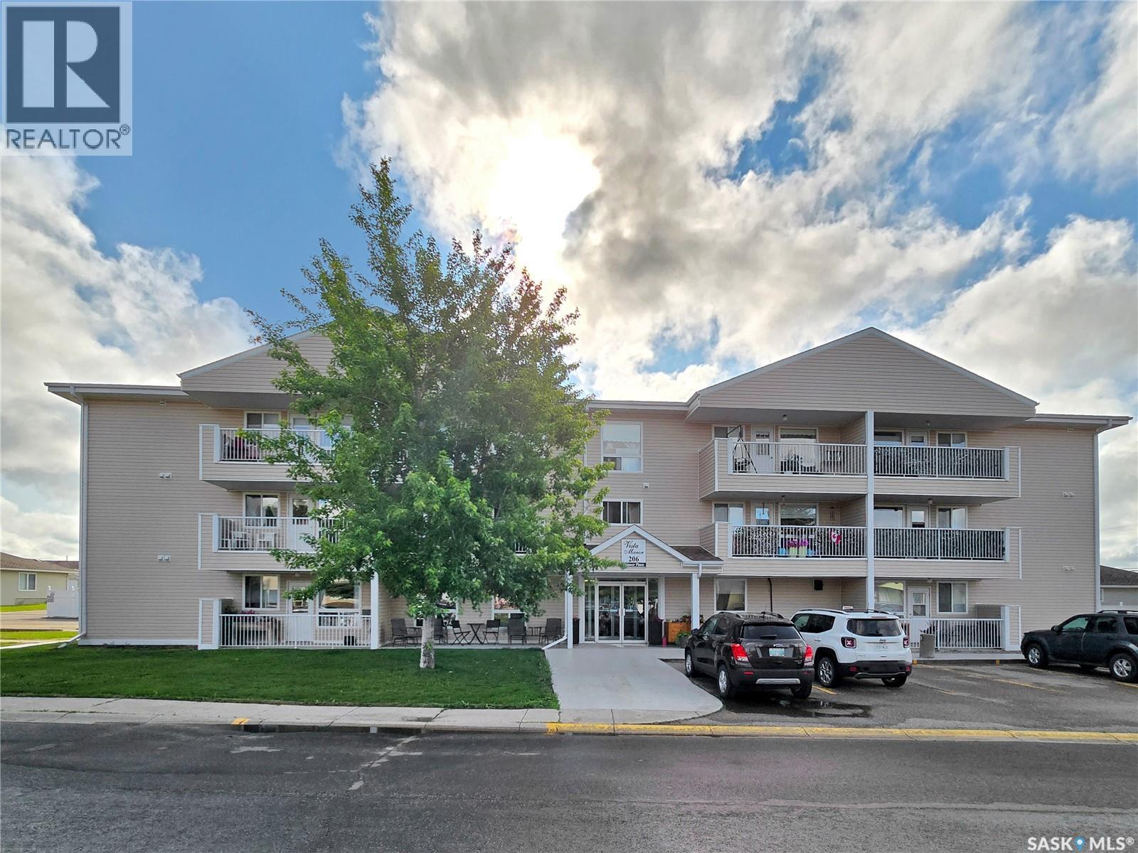 203 206 Pioneer PLACE - photo 2