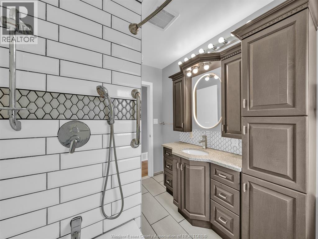 2528 Jos St Louis - 22