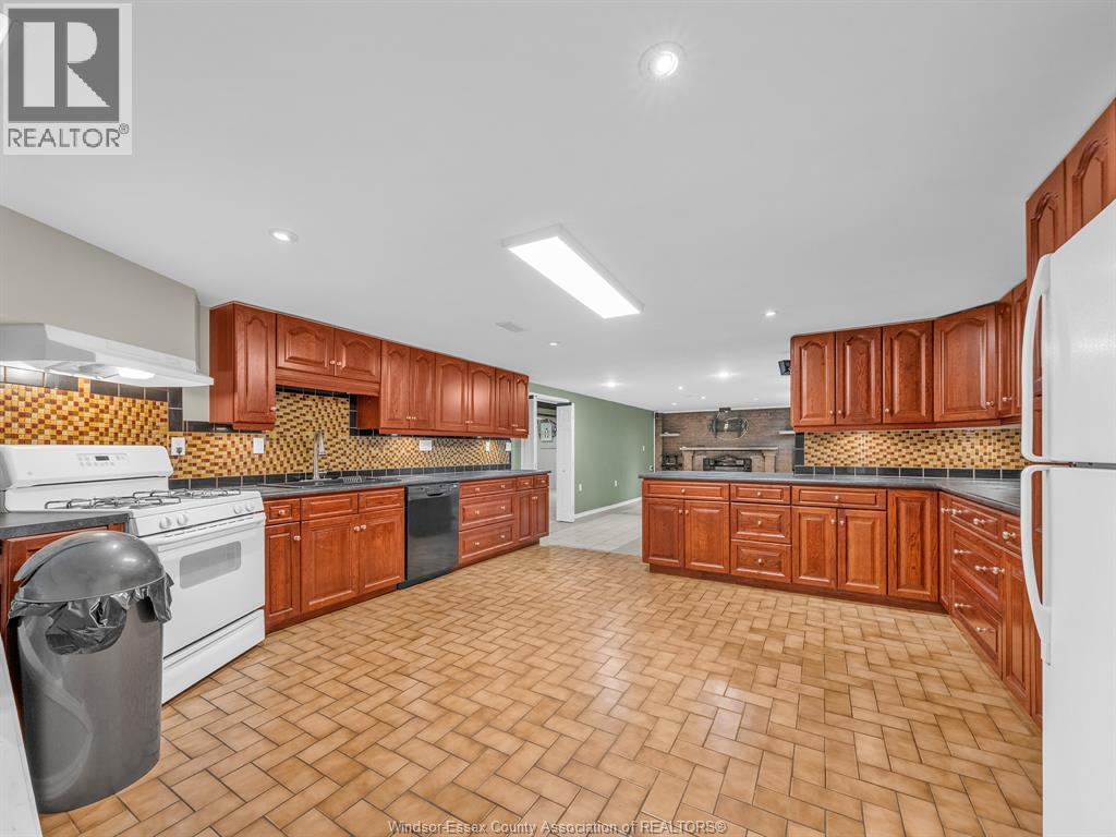 2528 Jos St Louis - 30