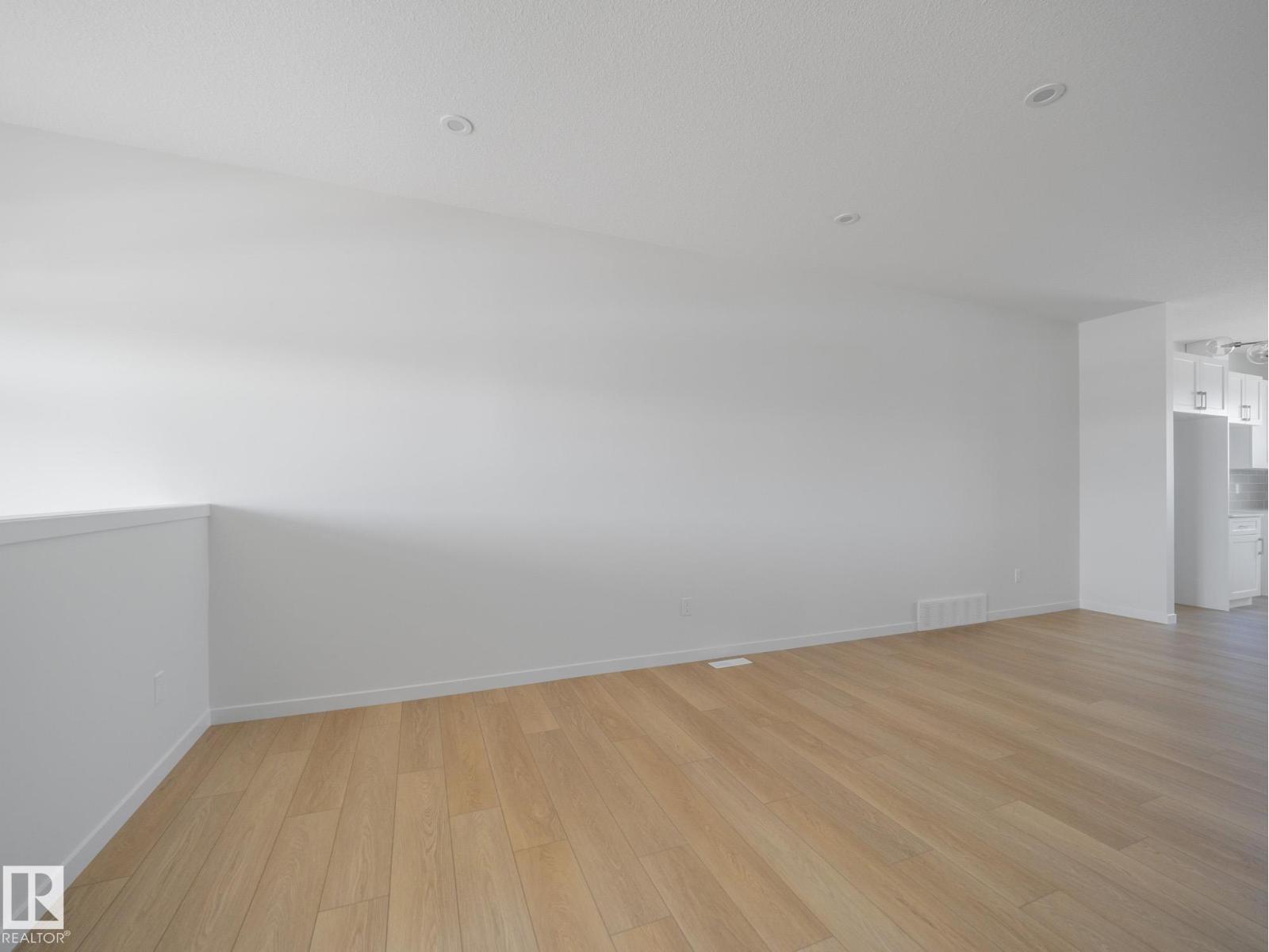 424 176 AV NE - 10