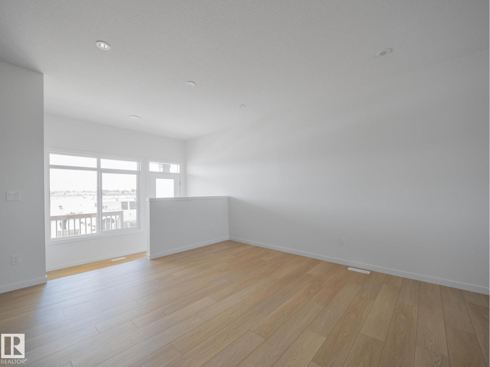 424 176 AV NE - 11