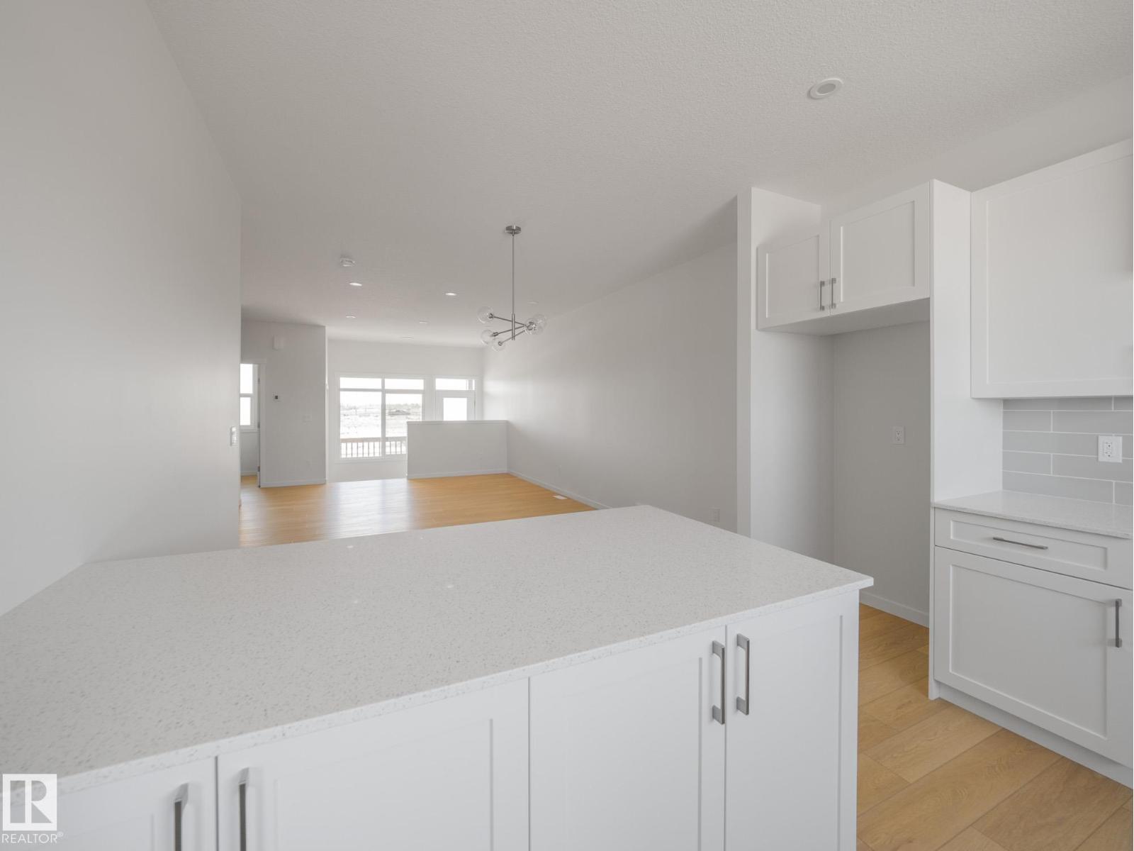 424 176 AV NE - 19