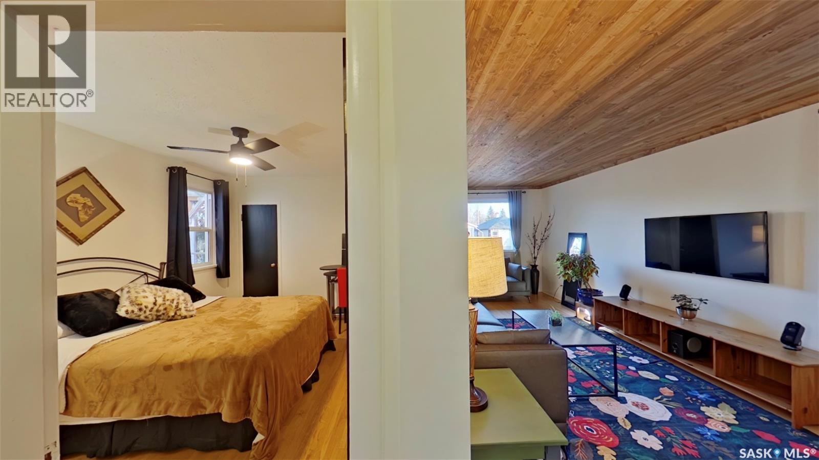 2268 Broder STREET - 8