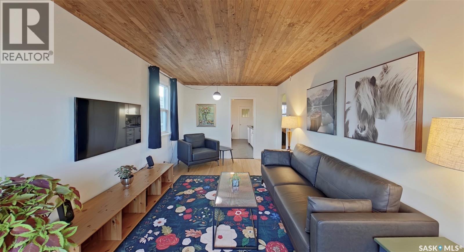 2268 Broder STREET - 4