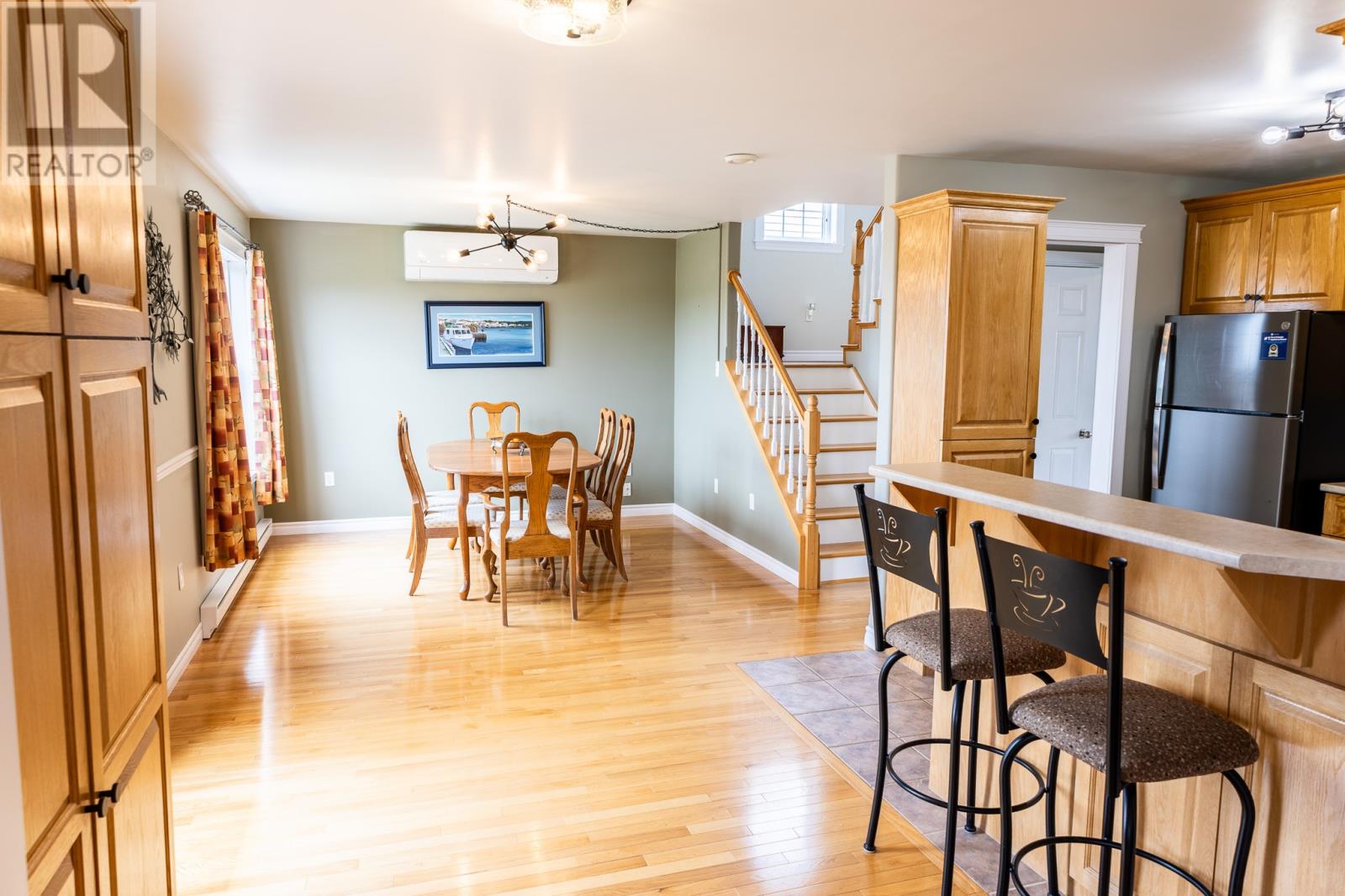 100 Fillatre Avenue - 11