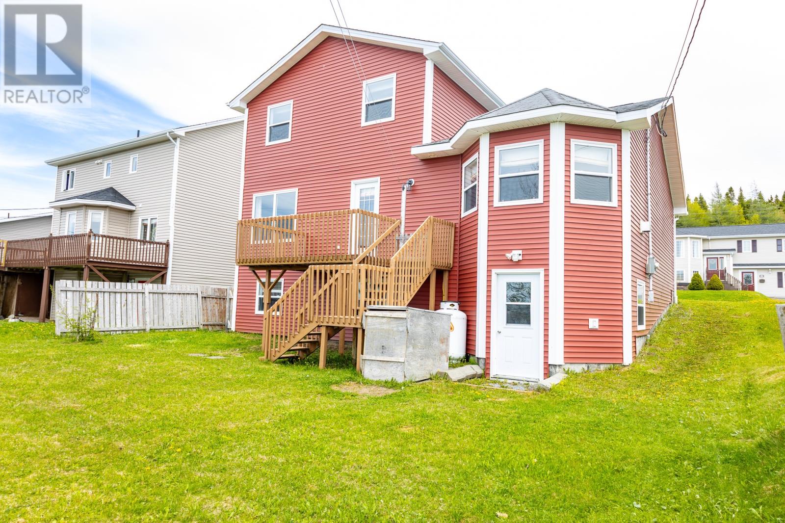 100 Fillatre Avenue - 24