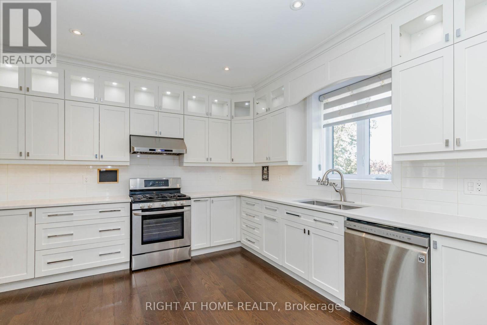 146 COLONEL DANFORTH TRAIL - 17