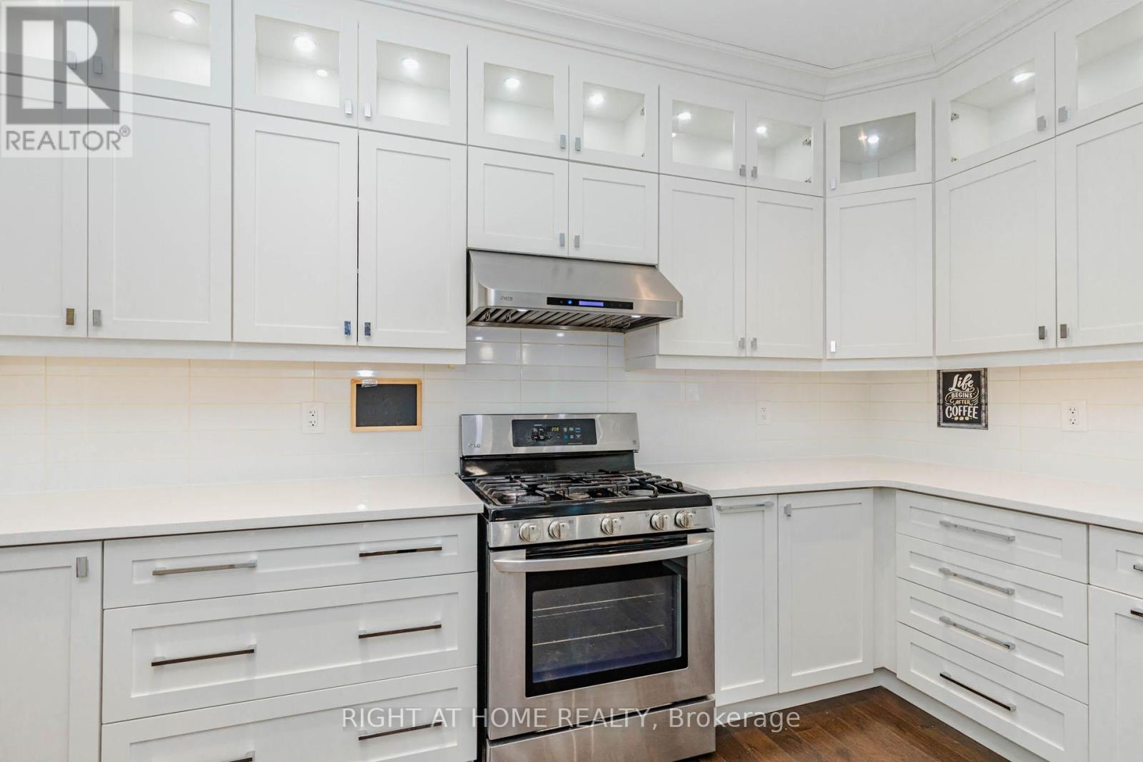 146 COLONEL DANFORTH TRAIL - 19
