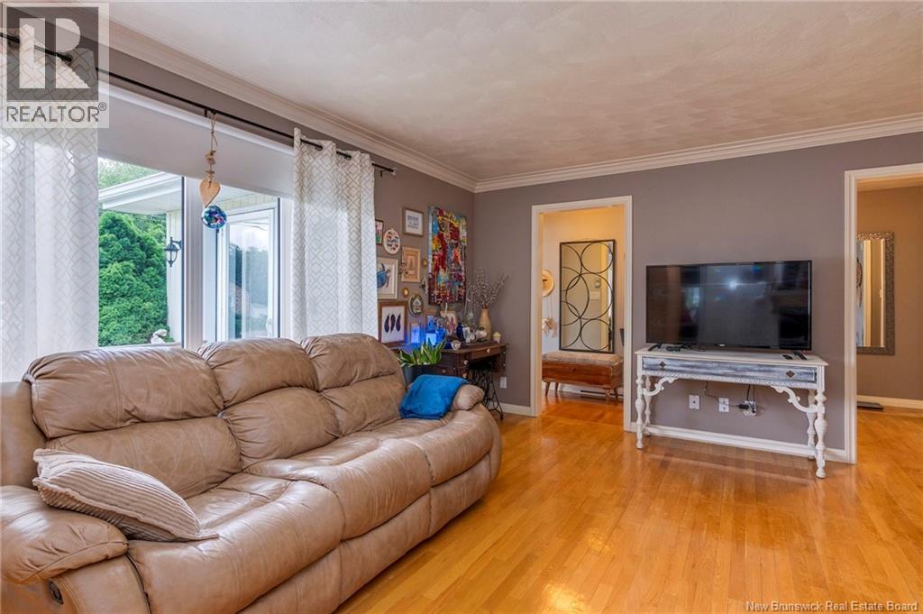 5 Broussard Street - 12