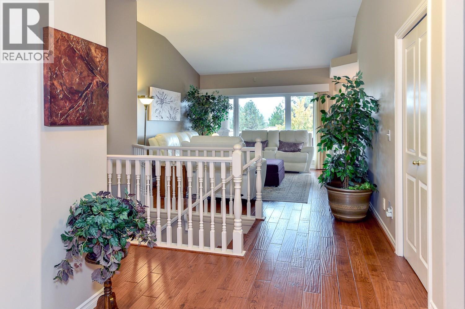 #14 4400 Gallaghers Drive E - 6