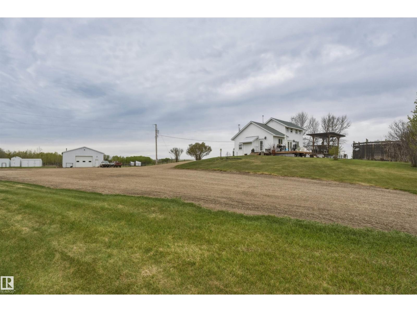 56502 RGE ROAD 33 - 1