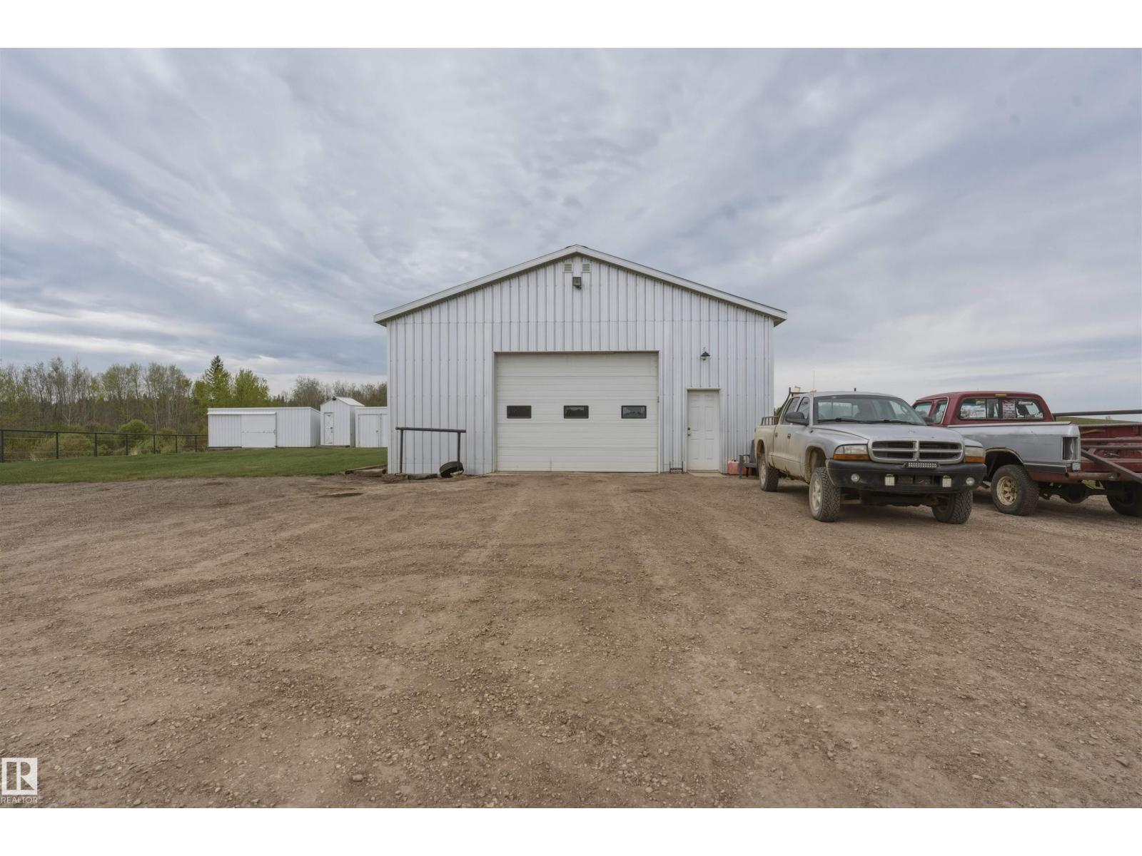 56502 RGE ROAD 33 - 20