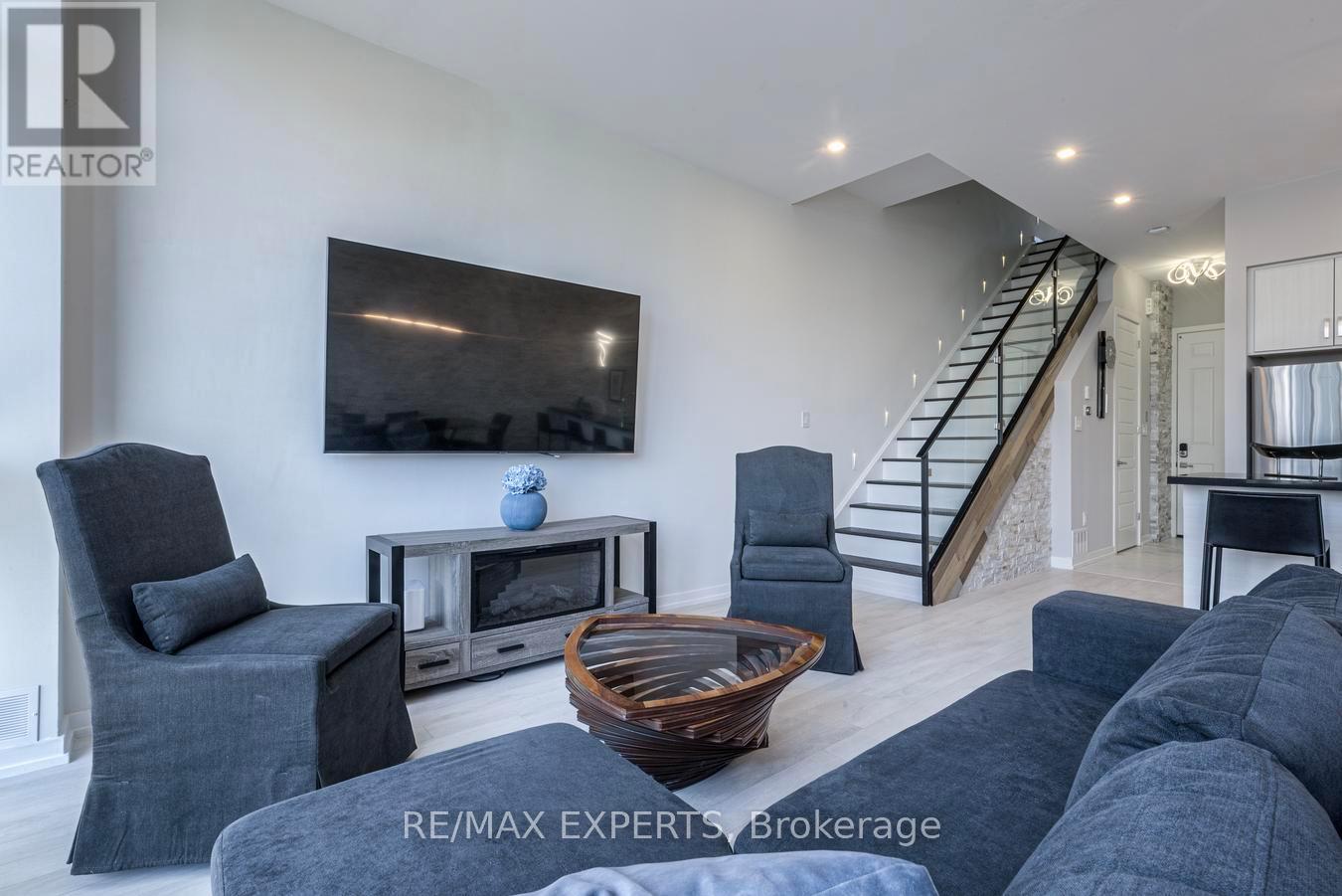 3585 RIVA AVENUE - 13