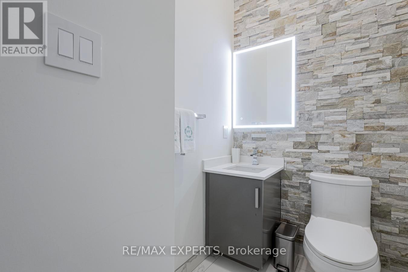 3585 RIVA AVENUE - 16