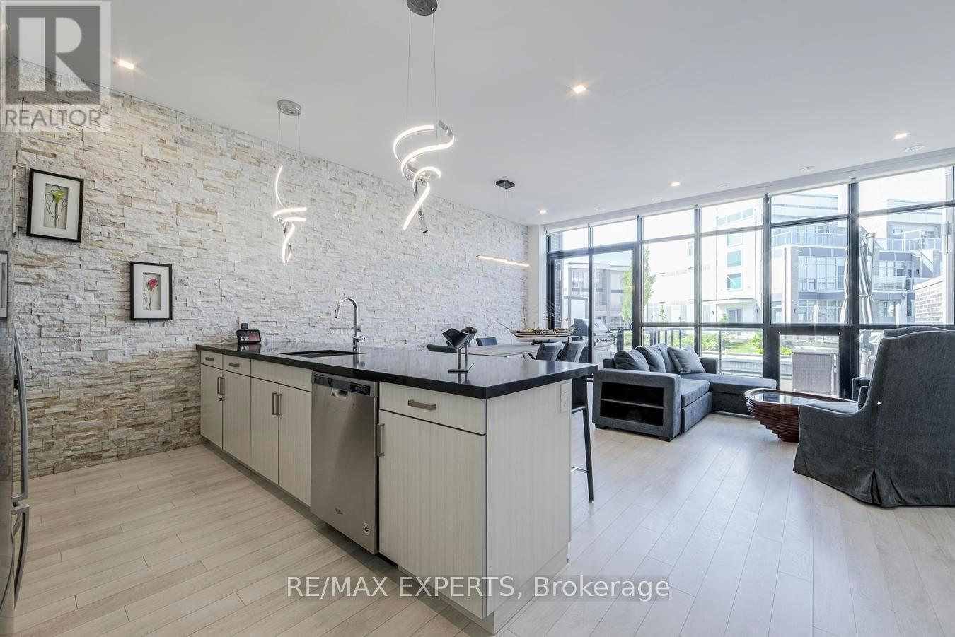 3585 RIVA AVENUE - 7
