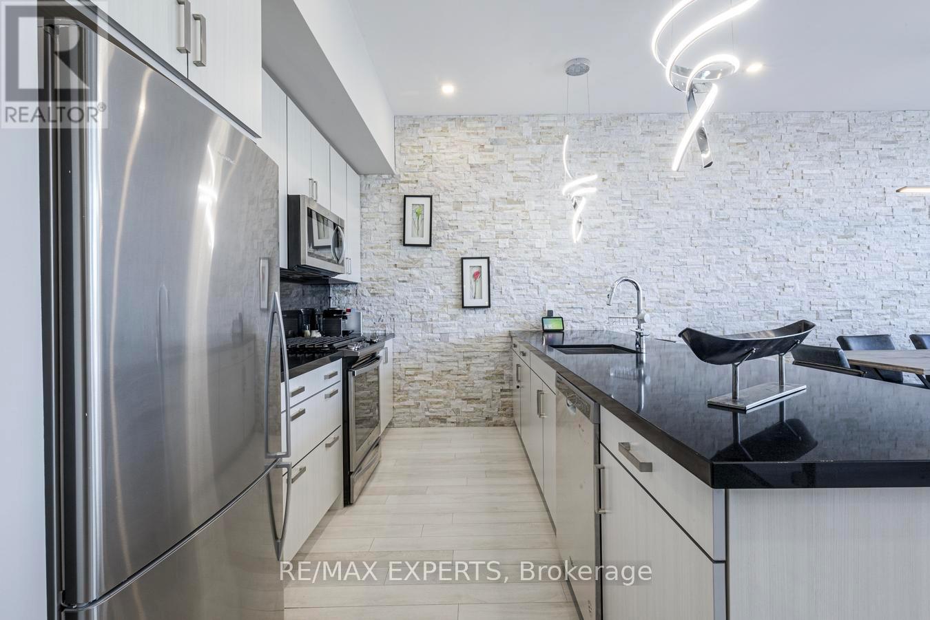 3585 RIVA AVENUE - 8