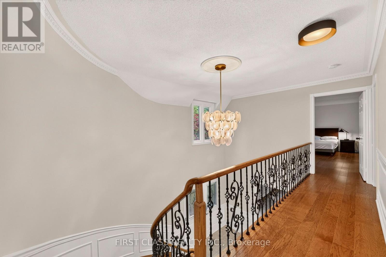 30 RITTER CRESCENT - 19