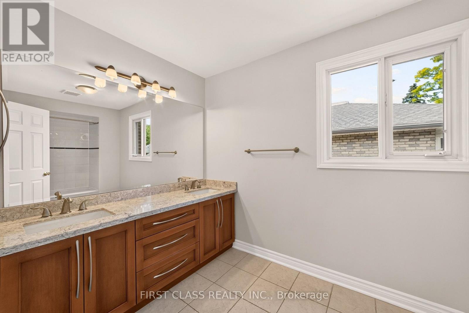 30 RITTER CRESCENT - 31