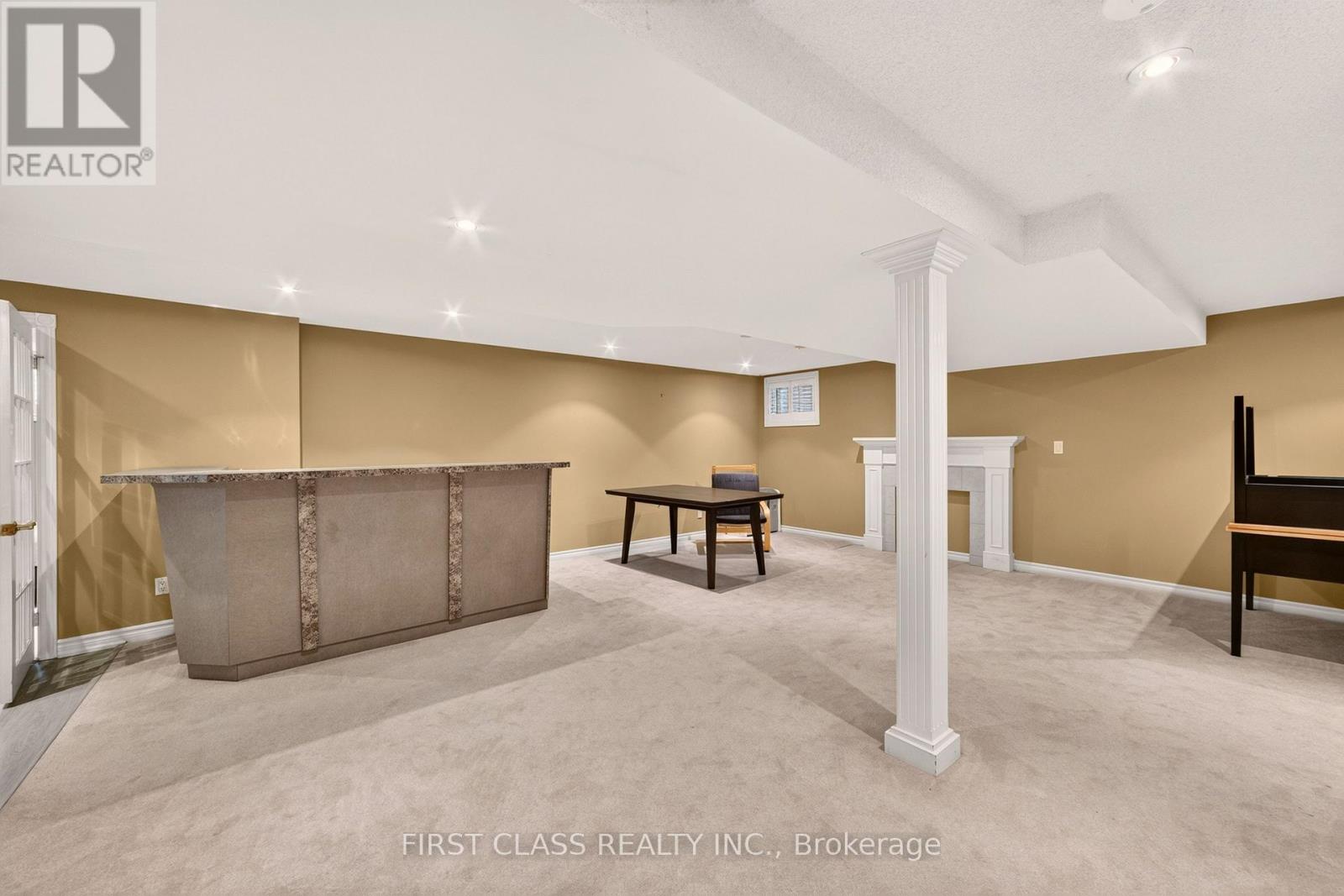 30 RITTER CRESCENT - 34