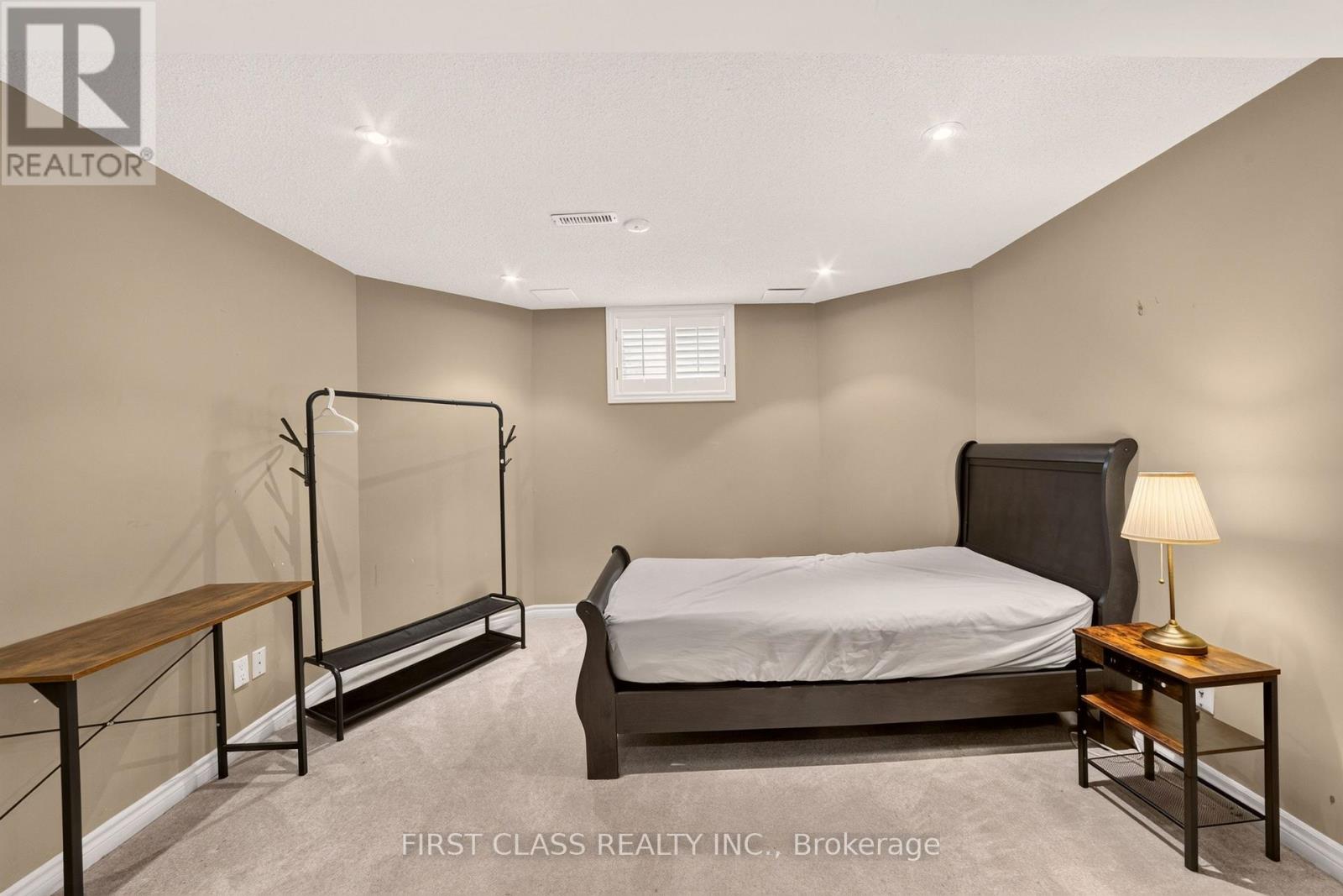 30 RITTER CRESCENT - 36
