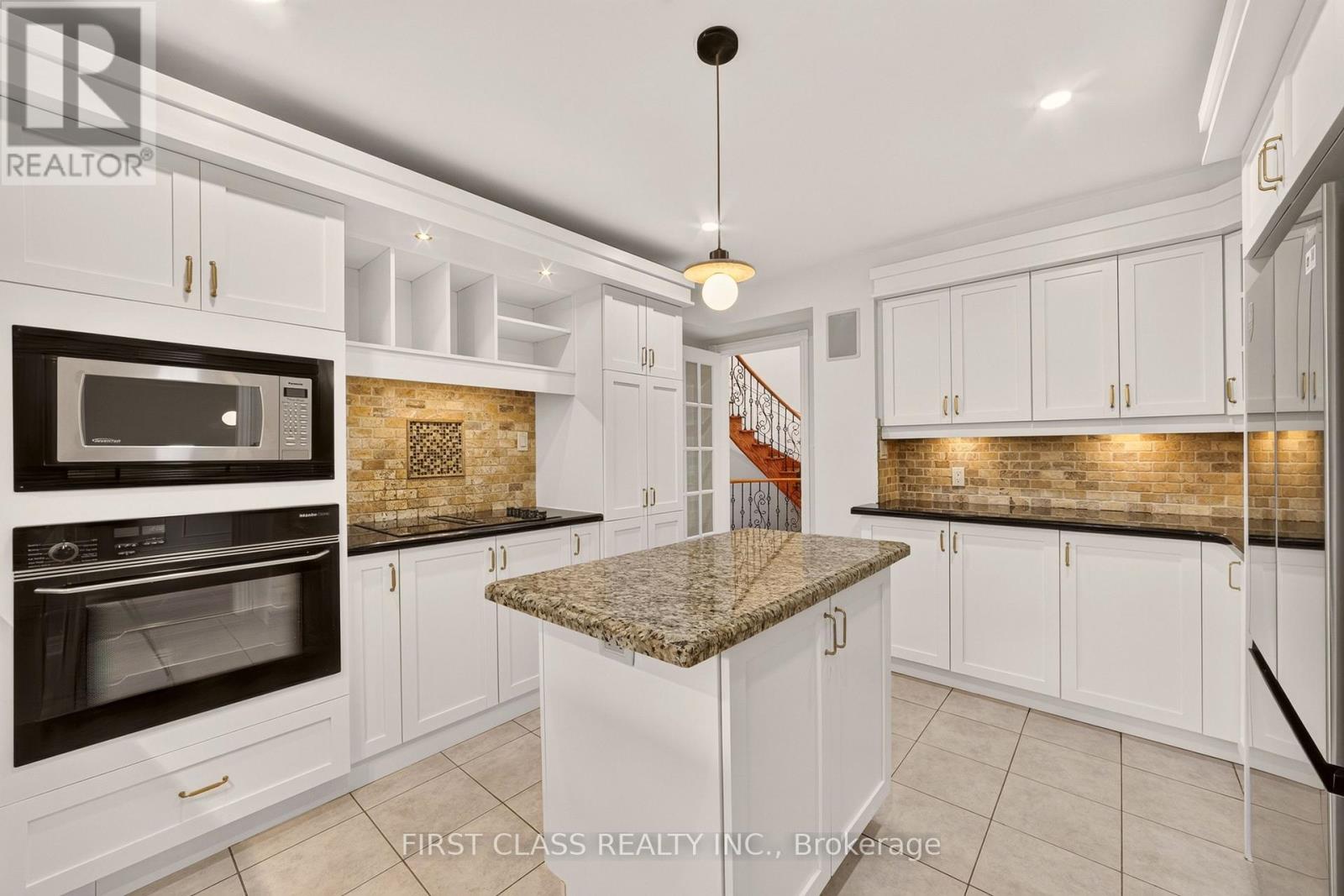 30 RITTER CRESCENT - 9