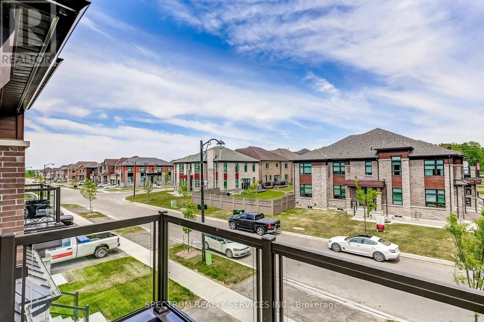 172 ADARIO CRESCENT - 31